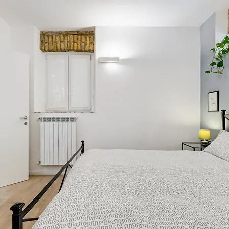 M&c San Pietro Basement House Apartamento Roma